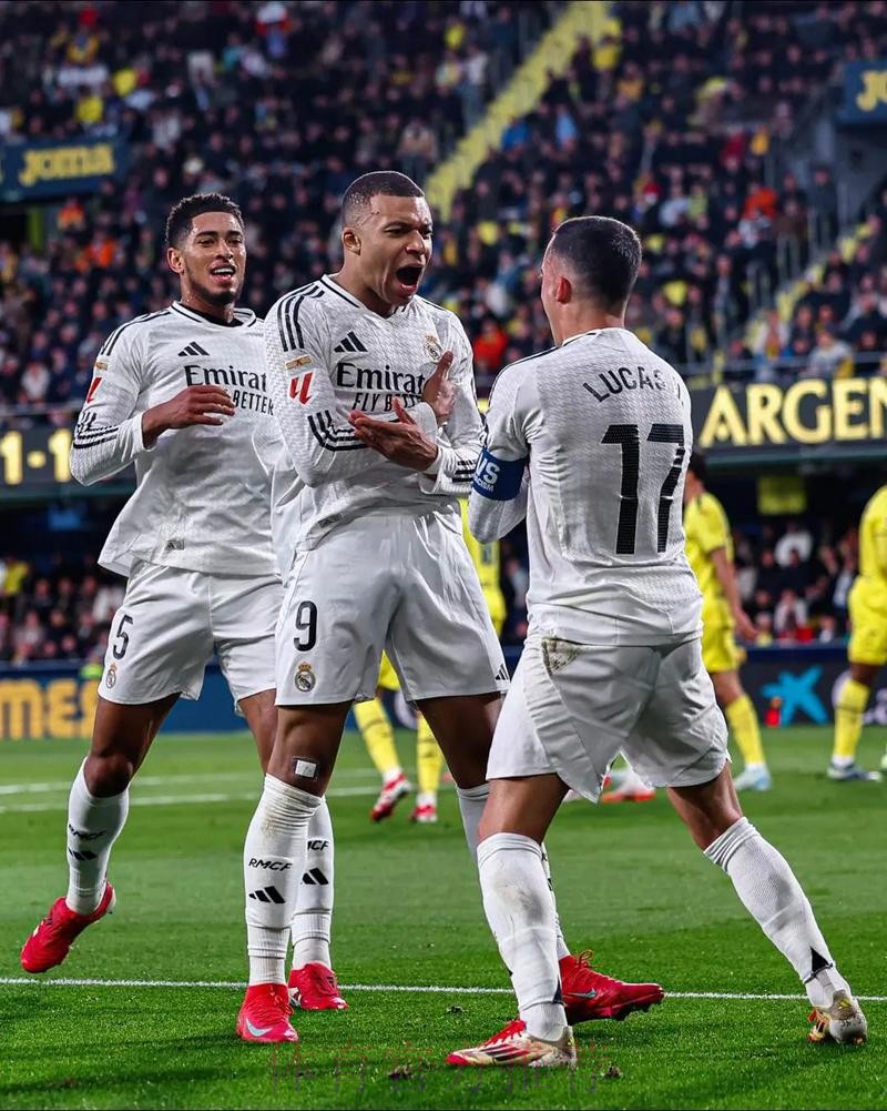 姆巴佩团队上周分别和曼城、皇马进行了接触 姆巴佩团队上周分别和曼城、皇马进行了接触