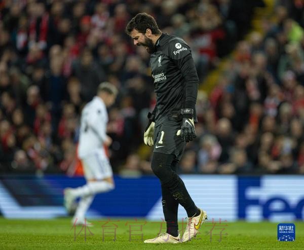 维尼修斯:希望能赢下西甲欧冠 本泽马赢下金球奖 维尼修斯:希望能赢下西甲欧冠 本泽马赢下金球奖